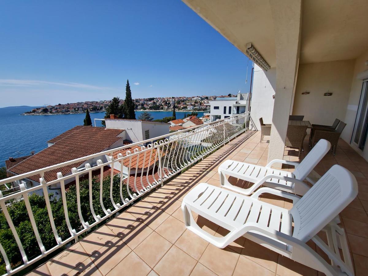 Apartments Cacija Trogir Exterior photo